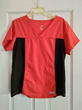 Mobb Women’s V-Neck Scrub Top in Red and Black